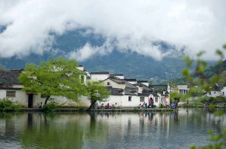 黃山、秀水千島湖、水墨宏村、西遞徽州古城高鐵純玩5日游